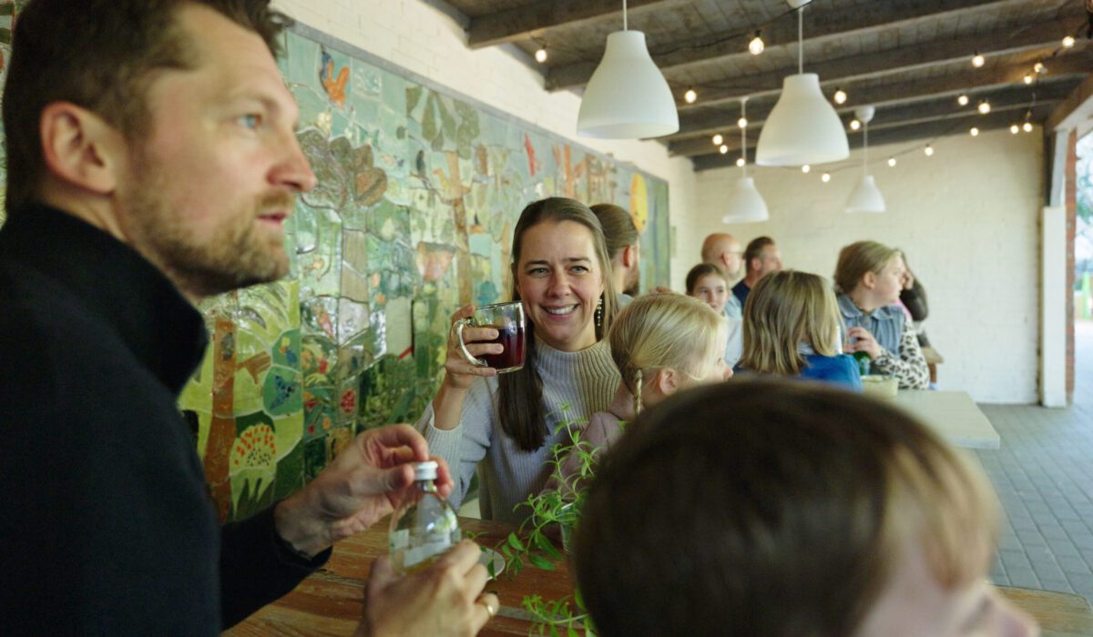 Laube – Frau Meis Eis · Café